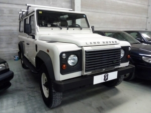 LAND ROVER 